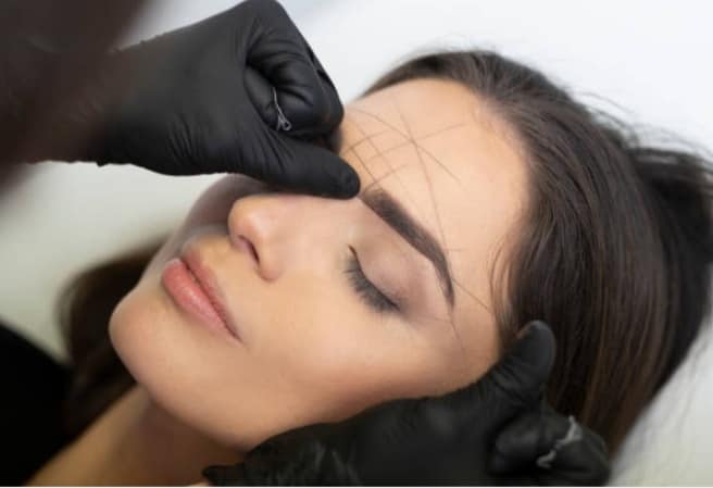 Barvení obočí bio hennou